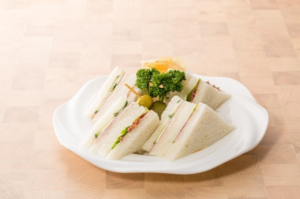 画像：ランチセット・軽食メニュー